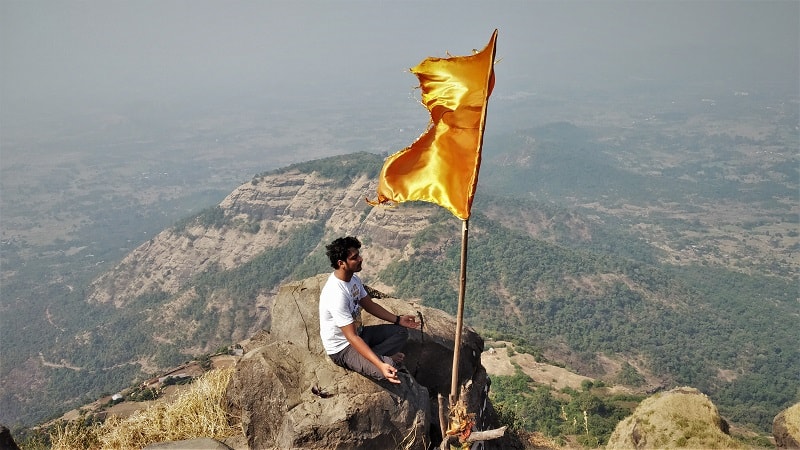 Meditating on Kalavantin Durg top